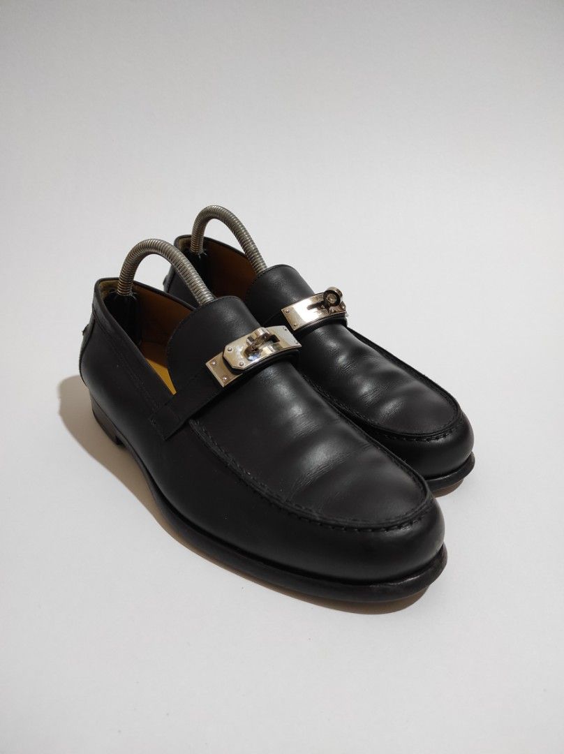 Hermes kelly loafers (Category: Sneakers & Footwear) located in Manila. Submitted by luxxxxxxxx.x (Listing ID 1418714852, Image 1). Description: excellent condition what you see is what you get authentic unisex size 40.5 fits 8-8.5us.