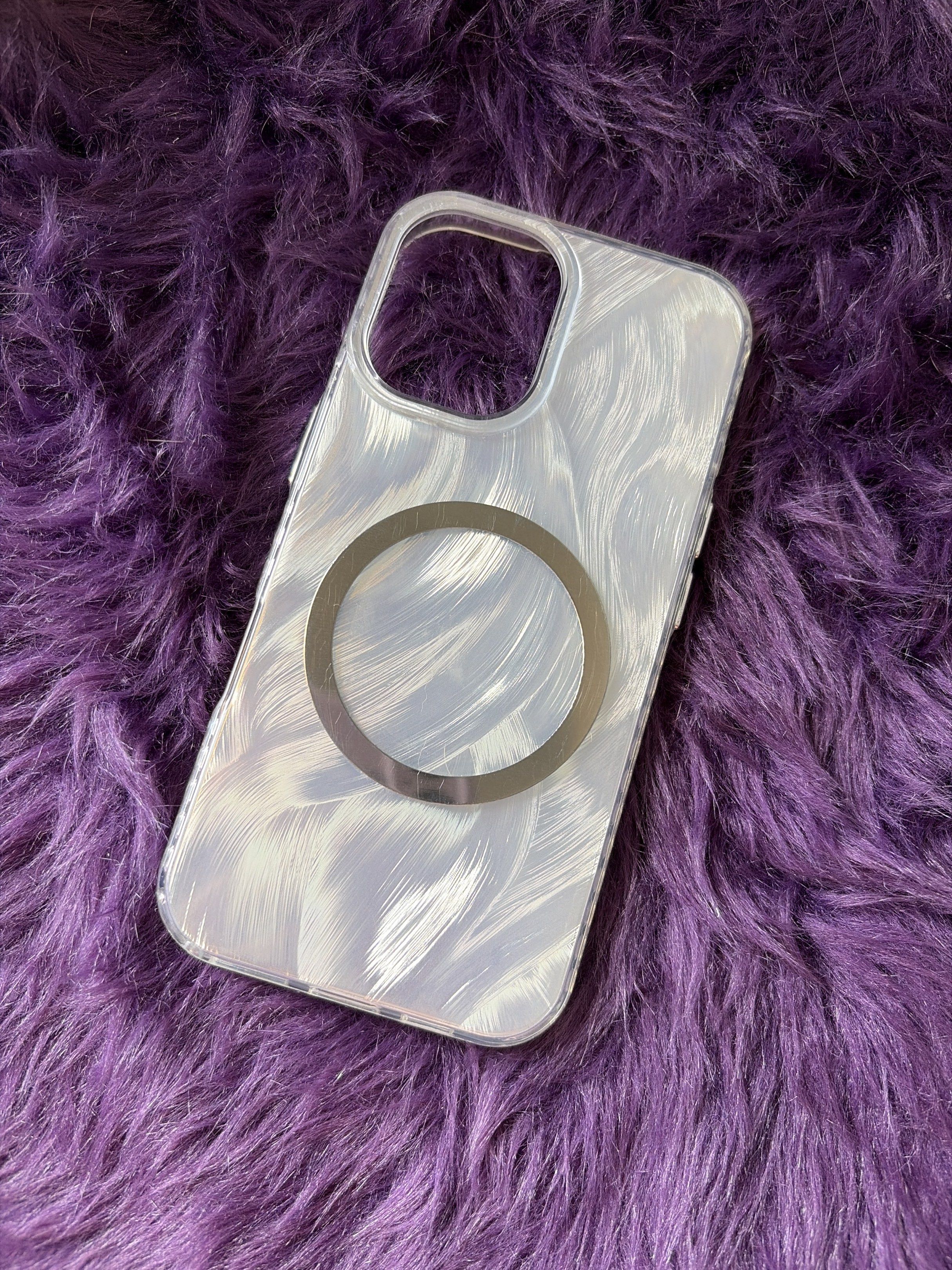 iphone 16 phone case (Category: Cases & Sleeves) located in Quezon City. Submitted by declutterxthings (Listing ID 1418640548, Image 1). Description: unused .