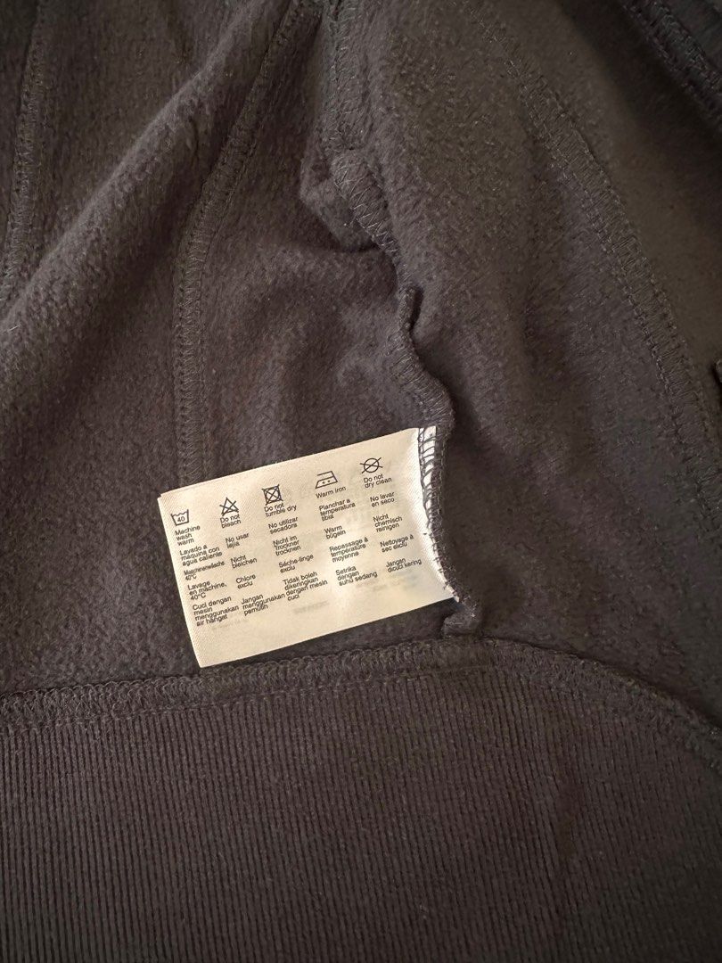 Jacket (Category: Coats, Jackets and Outerwear) located in Singapore. Submitted by fluffycream (Listing ID 1418688980, Image 3). Description: Lightly used. Colour was originally like that. Oldish washed look..