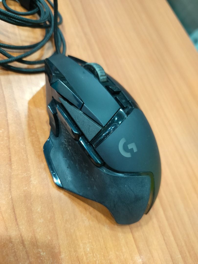 Logitech G502 HERO Gaming Mouse (Category: Mouse & Mousepads) located in Manila. Submitted by msadlawan646634 (Listing ID 1418600490, Image 2). Description: Dimensions Height: 40 mm Width: 75 mm Length: 131.2 mm General Specifications Resolution: 100 – 25,600 DPI Onboard memory: Up to 5 profiles (requires firmware 127.1.7) LIGHTSYNC RGB: 1 zone Weight: 121 g ( 4.27 oz) mouse only Optional extra weights: up to 18 g (0.18 x 0.13oz (5x 3.6 g) Respon