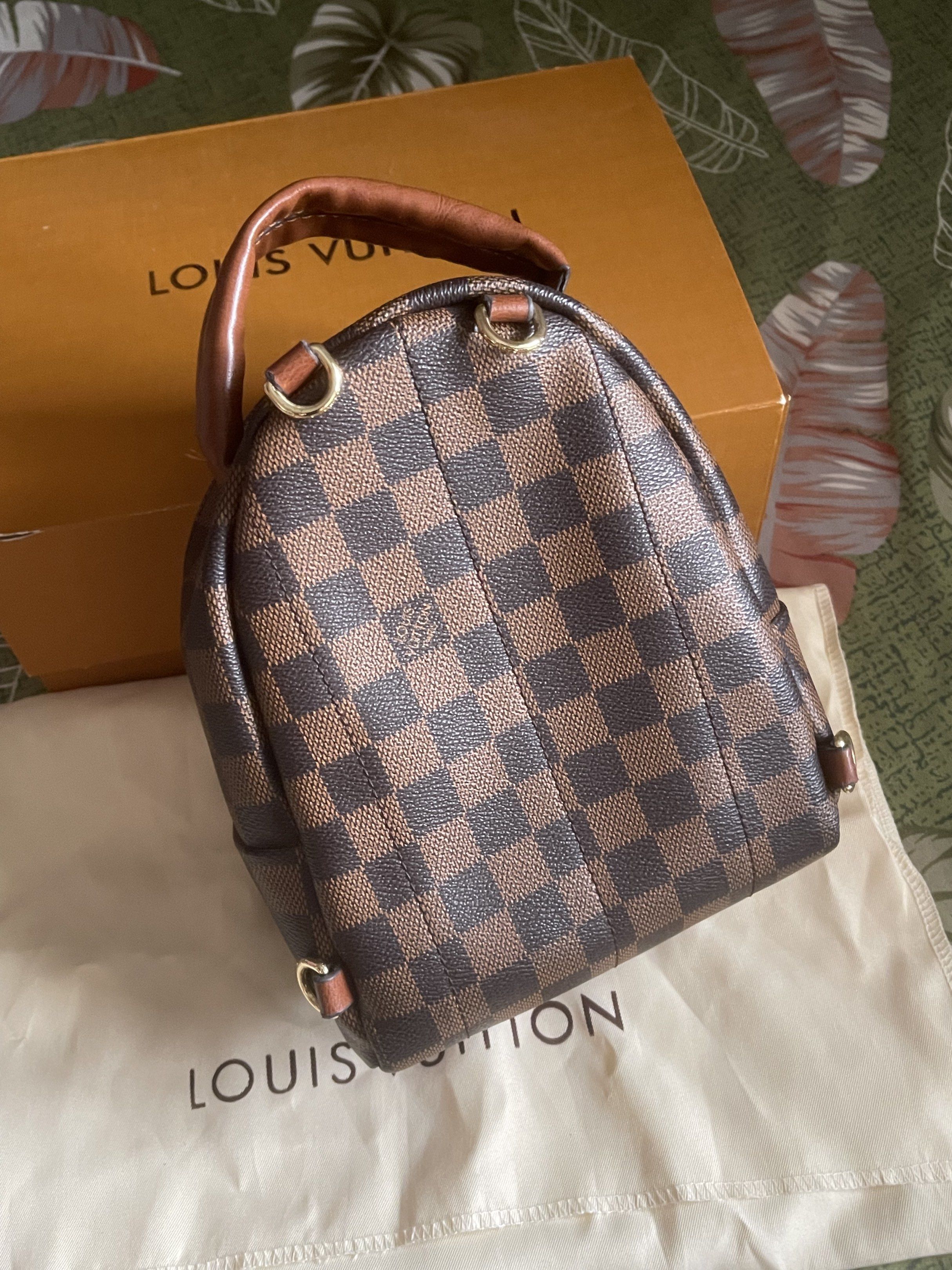 Louis Vuitton Mini Backpack Damier Ebene (Category: Luxury Bags & Wallets) located in Pasay City. Submitted by landergamora2 (Listing ID 1418645026, Image 3). Description: - NA - issue on the strap see last photo - used once only - Negotiable -Incusions: strap, dust bag, box 📍Sta. Maria, Bulacan Delivery opt: Lalamove & Jnt (buyer will shoulder the df).