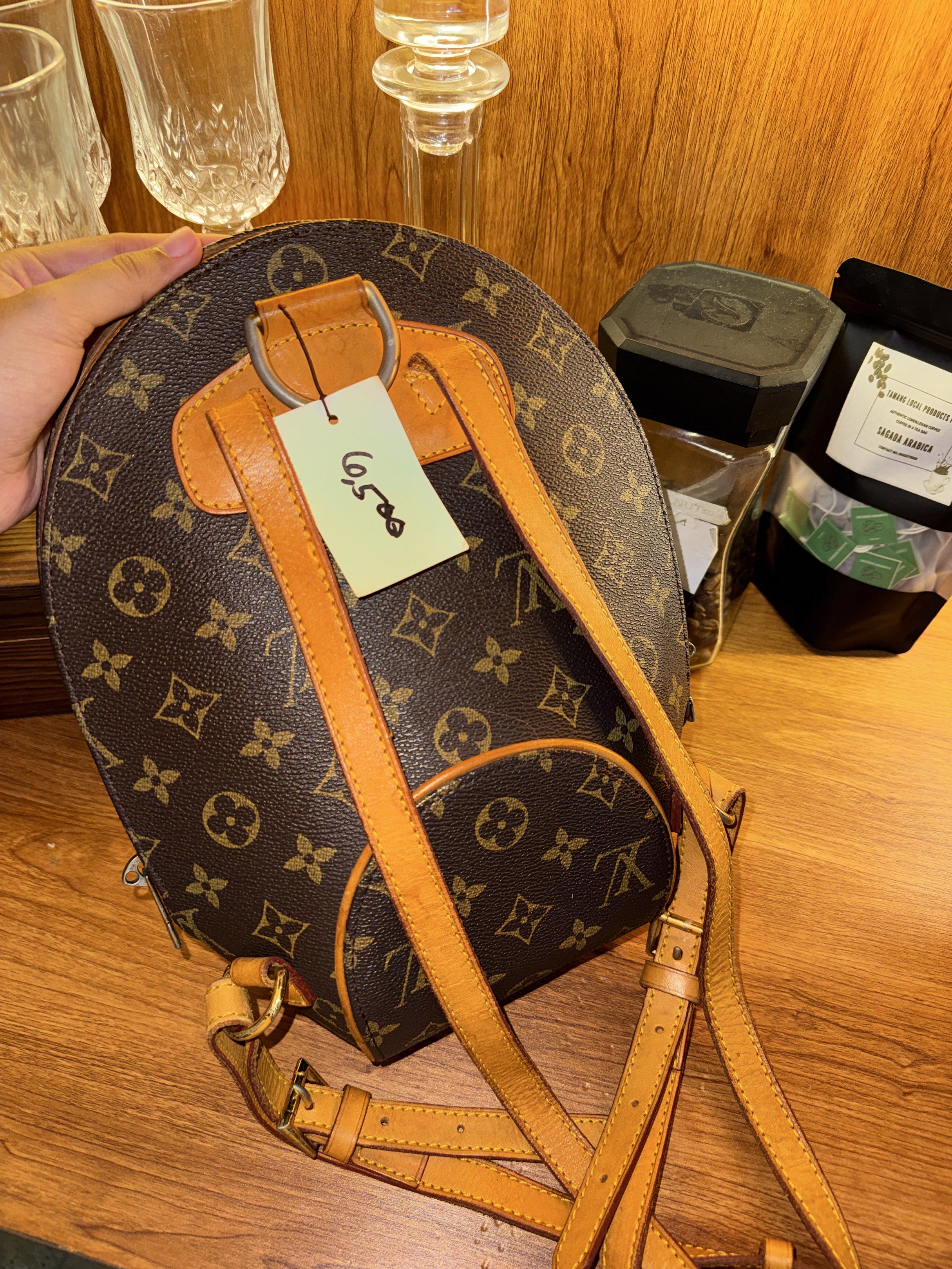 Louis Vuitton Monogram Backpack (Category: Luxury Bags & Wallets) located in Manila. Submitted by andreaaarut (Listing ID 1418652949, Image 2). Description: - Classic Monogram canvas - Adjustable leather straps - Top handle - Iconic LV pattern - Minor wear on leather straps - Perfect for everyday use.