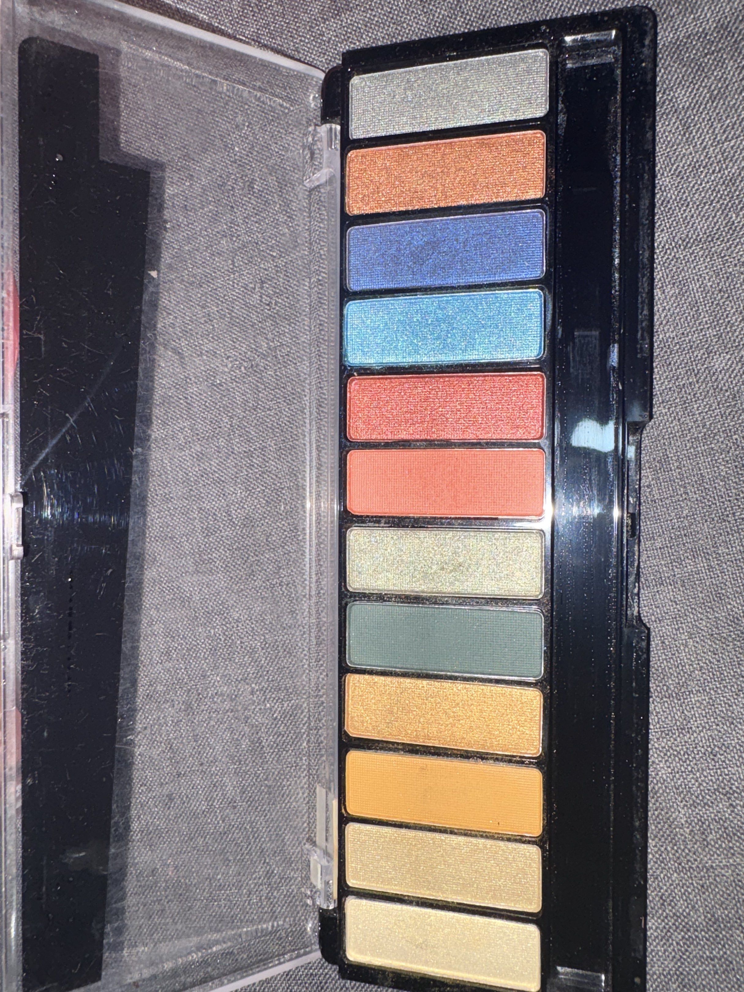 Makeup Bundle!!! (Category: Makeup) located in Manila. Submitted by acestlavie (Listing ID 1418723114, Image 3). Description: - Makeup Bundle (TAKE ALL FOR 650 PHP W/ FREE EYELASH CURLER & ADDITIONAL FREEBIES) Individual Prices - MAGNIF’EYES Jewel Rocks Edition Rimmel London Palette - 200 PHP (Used the blue shimmer once) - Squad Celestial Eyes Palette - 100 PHP (Swatched once & never used) - Beauty Hive Blush Milk in Shade Strawberry Milk - 150 P