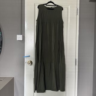 (Category: ) located in . Submitted by comeshopanddonate (Listing ID 1418680682, Image 1). Description: .