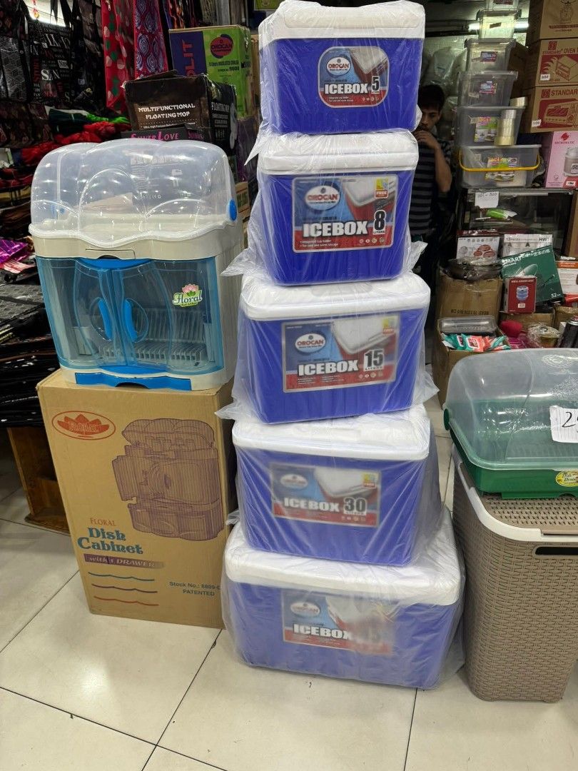 Orocan ice box (Category: Food Organization & Storage) located in Manila. Submitted by lyfrancois14 (Listing ID 1418744151, Image 1). Description: Original orocan Ice box 5 Liters Php: 550. Only 8 Liters Php: 700. Only 15 Liters Php: 880. Only 30 Liters Php: 1250. Only 45 Liters Php: 1590. Only W/ free Ice scoop Inside.