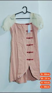 (Category: ) located in . Submitted by swwardrobe (Listing ID 1418760761, Image 1). Description: .