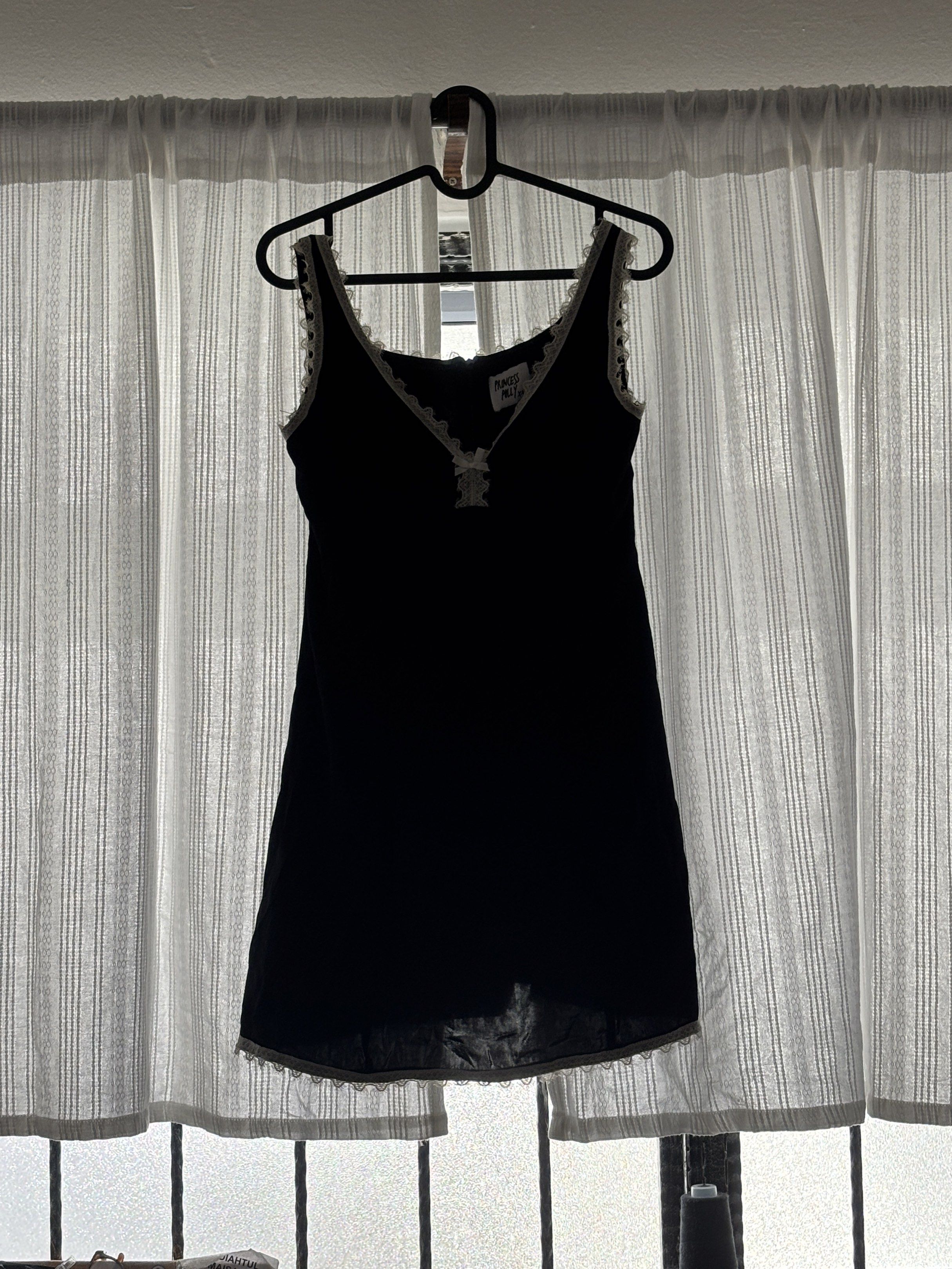 Princess Polly Black Mini Dress with Lace Trim, Women's Fashion, Dresses &  Sets, Dresses on Carousell
