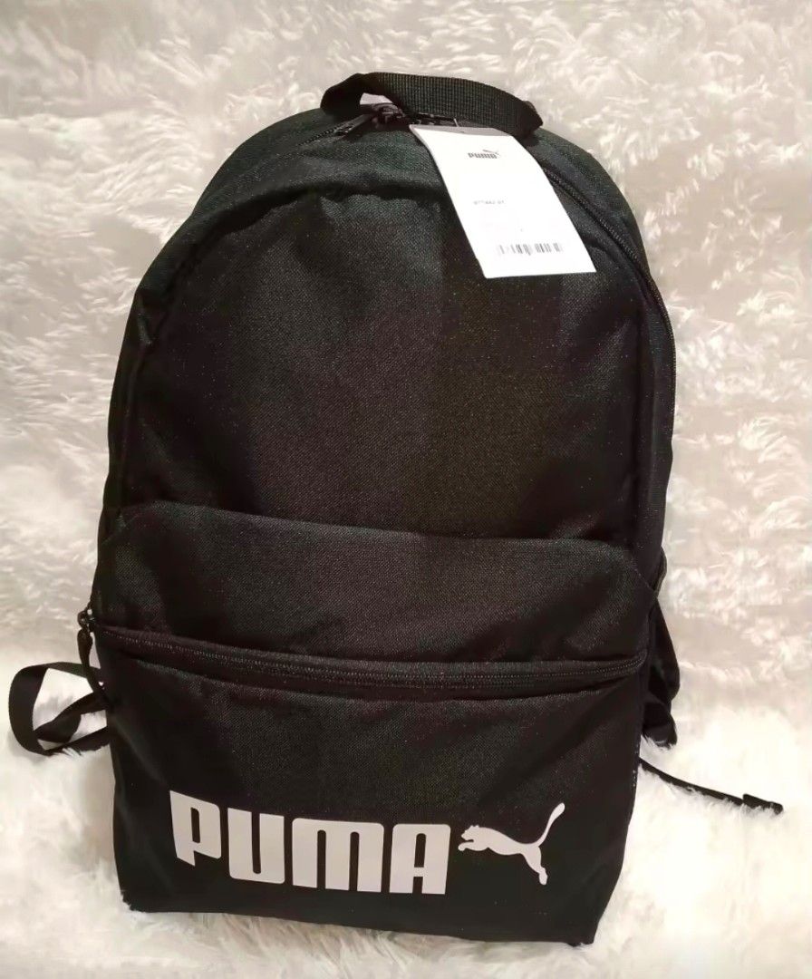 Puma Backpack (Preloved) (Category: Backpacks) located in Caloocan City. Submitted by ms.green26 (Listing ID 1418642158, Image 3). Description: Original Puma Backpack [Preloved] ✅RFS: hindi pa nagagamit/Need fund ✅MOP: Gcash/Cash ✅MOD: pick up only via lalamove/grab (same day delivery, SF c/o buyer) if COD via lalamove add 50 on top of shipping fee ✅Location: Bagong Silang Caloocan.