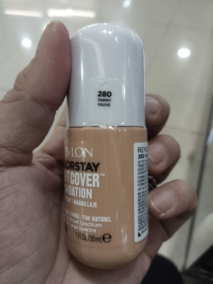 Revlon light cover foundation (Category: Makeup) located in Manila. Submitted by revlon-princess19 (Listing ID 1418670749, Image 2). Description: available onhand.