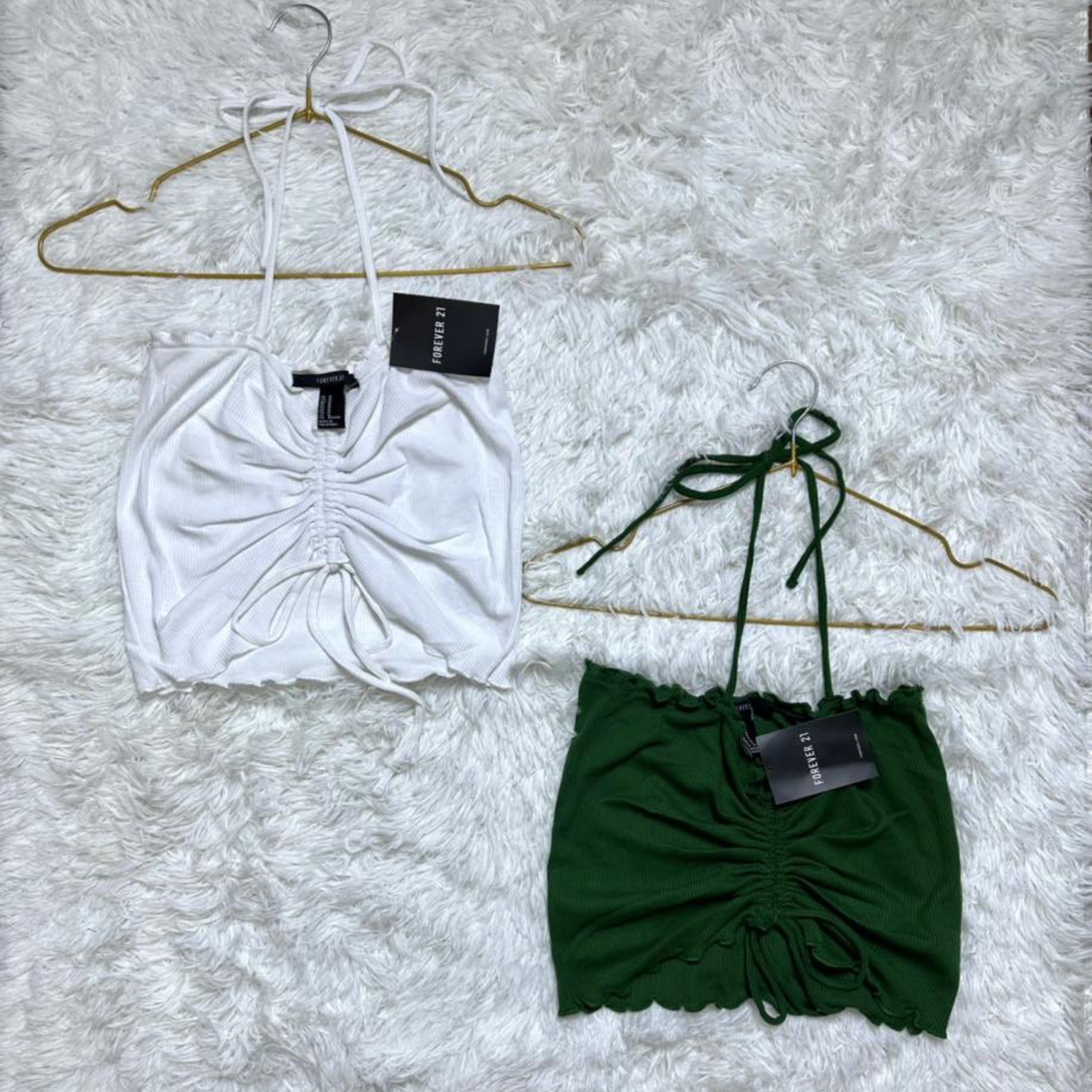 [SET] Forever 21 White Green Ribbed Halter Top (Category: Sleeveless) located in Manila. Submitted by 9013cm (Listing ID 1418725505, Image 3). Description: Size SMALL, first XS-L Waist 25-26 ₱100 SET + SHIPPING ❗️Please read the TERMS AND CONDITIONS before transacting MOP: GCash, Maya, or cash upon meet up (NO COD) MOD: J&T, Lalamove, or meet up around Dapitan area only Location: Sampaloc Manila.