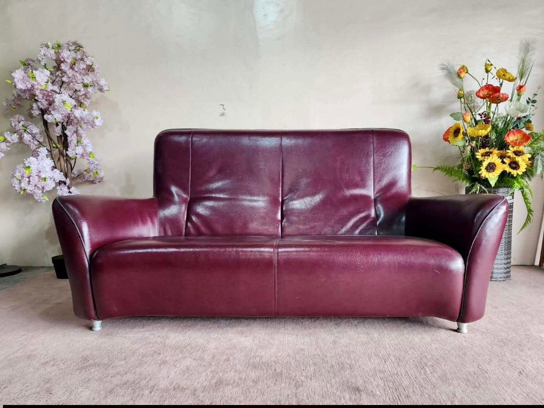 Sofa (Category: Sofas) located in Meycauayan. Submitted by marygracecasimiro (Listing ID 1418699557, Image 3). Description: Piccolino Elegant Curved Sofa 77”L x 33”W x 38”H Php 15,900 💚.