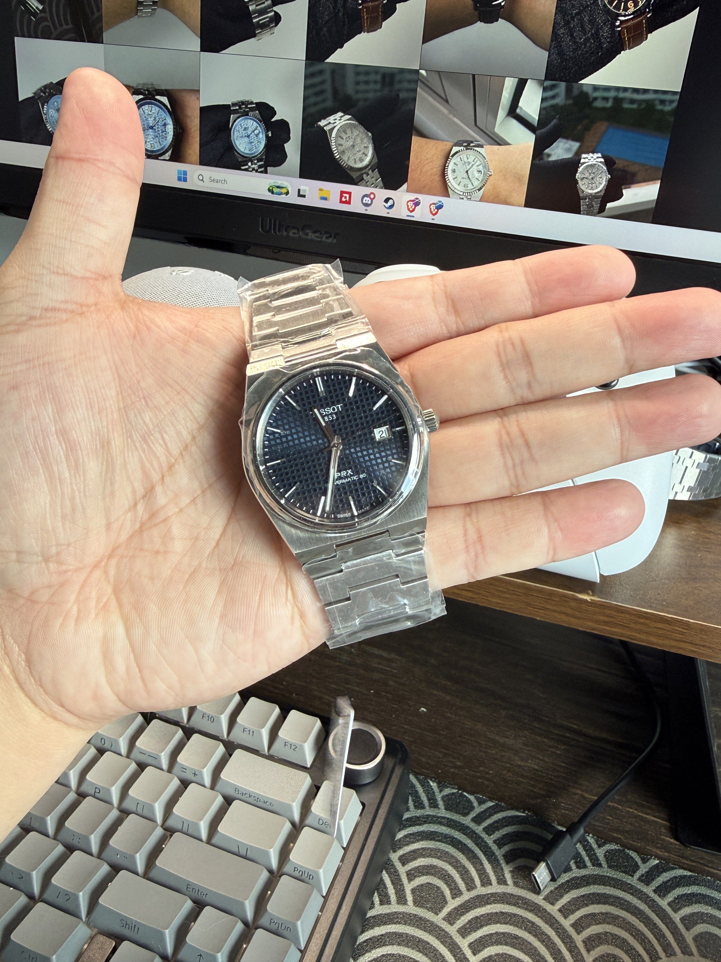 Tissot PRX Powermatic Navy Blue 40mm (Category: Luxury Watches) located in Caloocan City. Submitted by time.pulsemnl (Listing ID 1418601871, Image 1). Description: Brand New | Complete with Box & Warranty Card. • PRX Powermatic 80 – 40mm Navy Blue Ref: T137.407.11.041.00 Meet-ups: Don Antonio Starbucks (front of Ever Gotesco) / SM North EDSA Delivery: Lalamove / Grab Provincial: LBC COD / COP.
