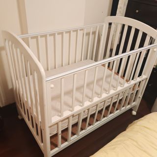 (Category: ) located in . Submitted by ellyze (Listing ID 1418772915, Image 1). Description: .