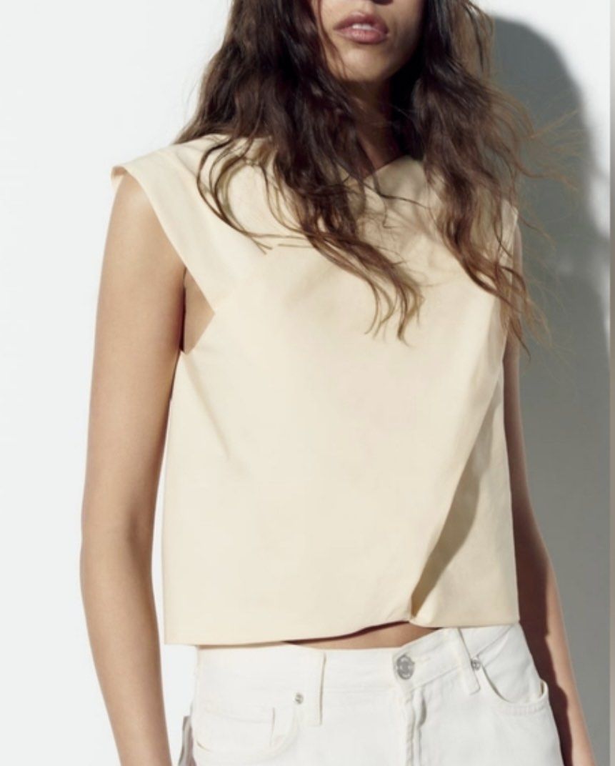 Zara Vest Top (Category: Blouses) located in Puerto Princesa. Submitted by rorysroomdeclutter (Listing ID 1418699550, Image 2). Description: Crossover Gabardine Waistcoat Butter Yellow Brand new with tags Never used/washed Size S Dm for details.