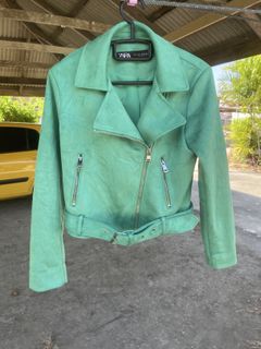 (Category: ) located in . Submitted by sellclothesandbag (Listing ID 1418748008, Image 1). Description: .