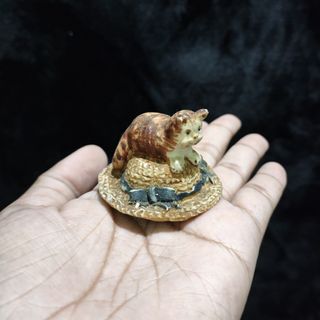 Vintage Collectibles Collection item 2