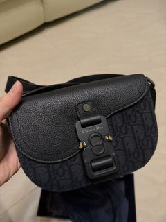 （分類：）位於 。 由 heiizz 提交（商品編號 1418928917，圖片 1）。簡介： 。