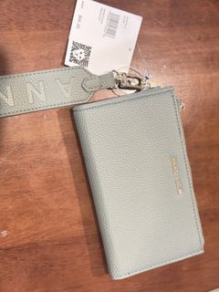 (Category: ) located in . Submitted by kyle.closet (Listing ID 1418898857, Image 1). Description: .