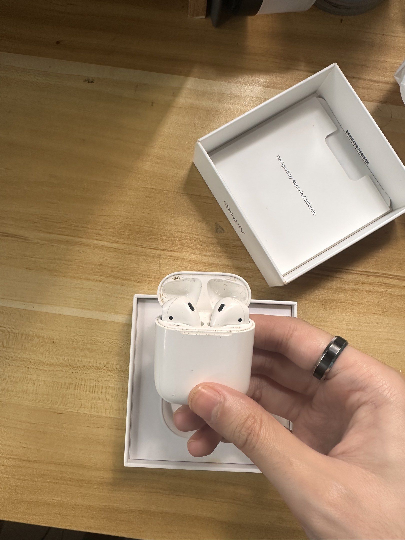 Apple AirPods65561079592963111