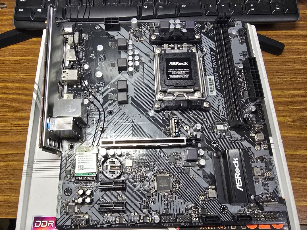 ASROCK A620m-HDV/M.2 AM5 DDR5 Motherboard with Realtek RTL8852BE Wi-Fi ...