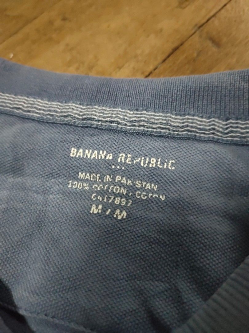 Banana republic polo shirt Authentic (Category: Tshirts & Polo Shirts ) located in Manila. Submitted by icarus53891 (Listing ID 1418914606, Image 3). Description: - Gray - size M - Banana republic - Polo shirt - No Issues - money back guarantee if there's any other issues.
