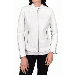 (Category: ) located in . Submitted by y2k.luxury.streetwear.outdoor (Listing ID 1418950921, Image 1). Description: .