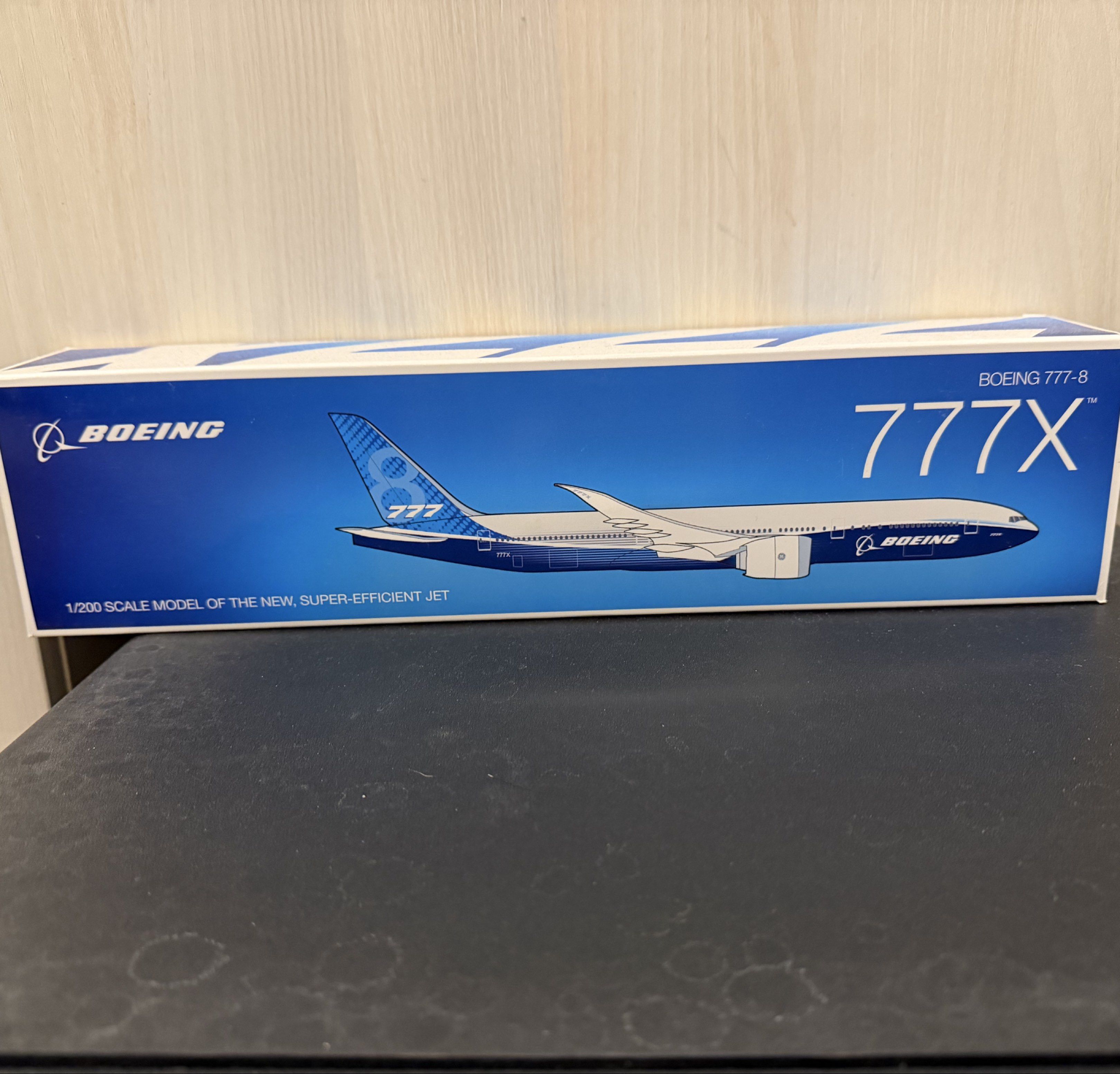 Boeing 777X 1:200 Model, Hobbies & Toys, Memorabilia & Collectibles ...