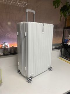 （分類：）位於 。 由 luggageking 提交（商品編號 1418929013，圖片 1）。簡介： 。