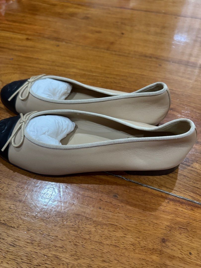 Authentic Chanel Cap-Toe Ballerina Flats (Category: Flats & Sandals) located in Manila. Submitted by carcams (Listing ID 1418781916, Image 3). Description: Used 4 times. With box and dustbag..