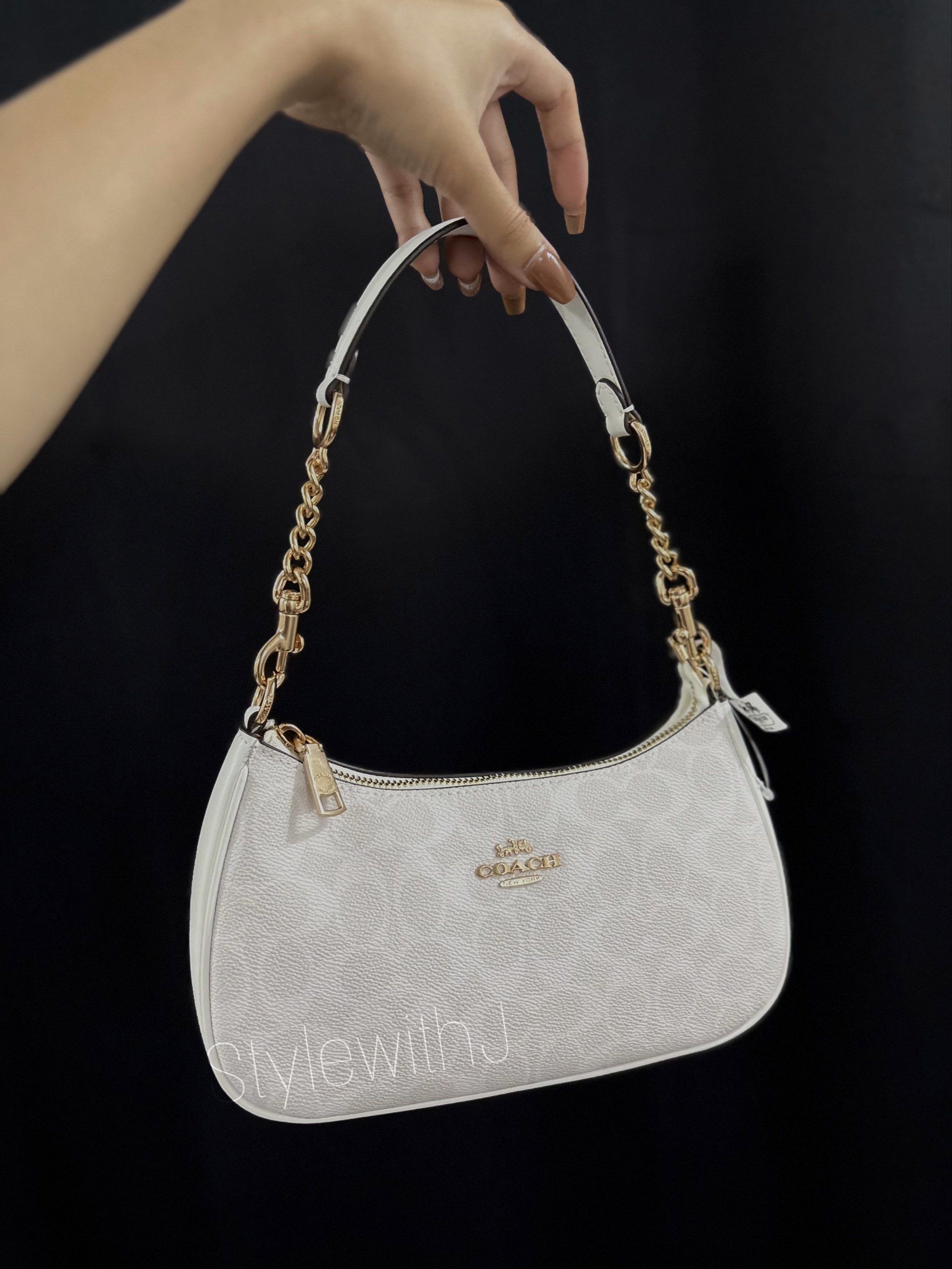 Coach Teri White (Category: Luxury Bags & Wallets) located in Las Pinas. Submitted by bagsnclothesby.j (Listing ID 1418894643, Image 1). Description: With complete inclusions 🩶 Actual pic posted 🌟 DM for more details Lalamove ready! FB Page: Style with J.