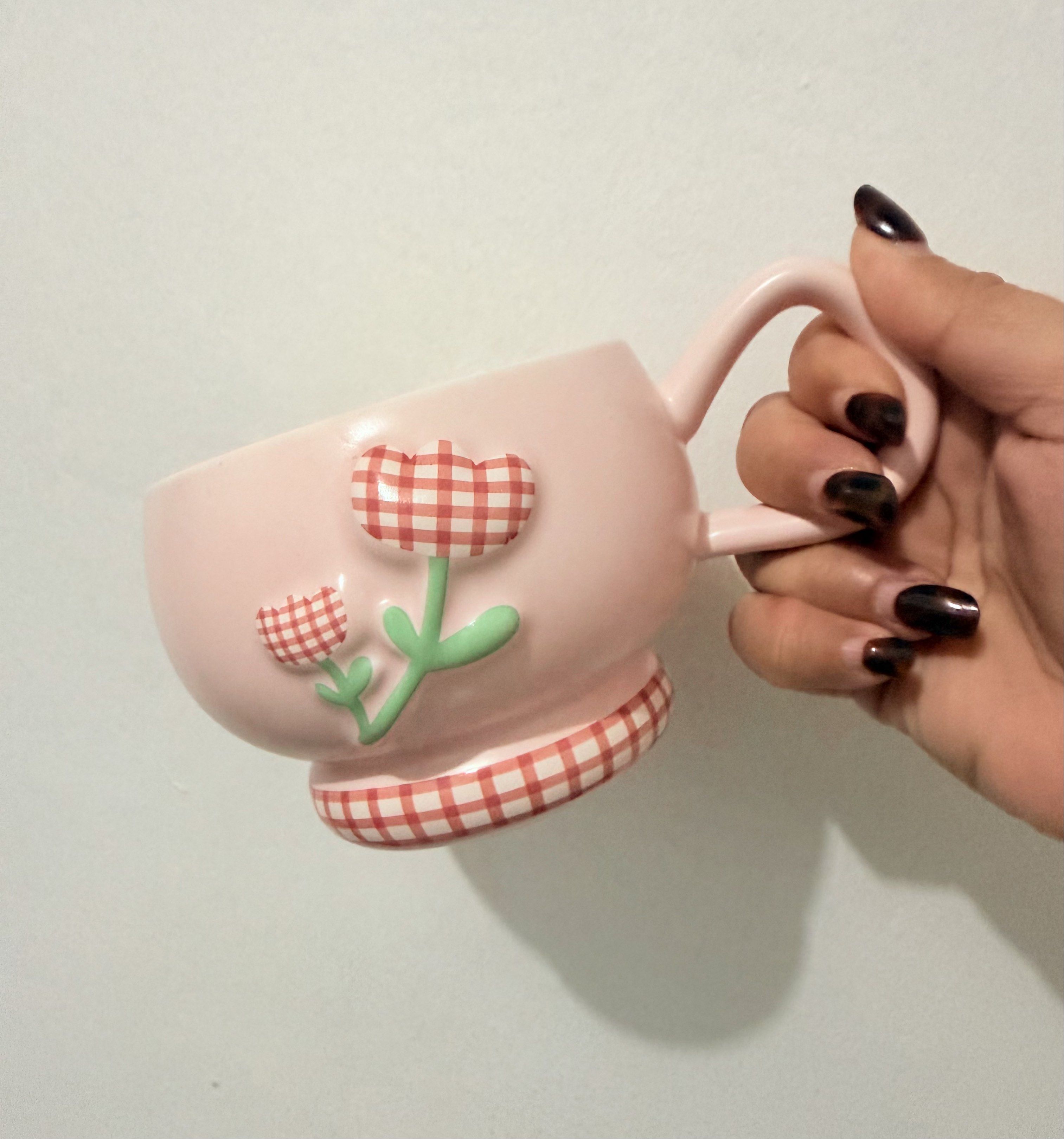 Coquette Mug/Cup (Category: Cookware & Accessories) located in Quezon City. Submitted by dertorr (Listing ID 1418837277, Image 1). Description: Rfs: Decluttering. I used it as display only.