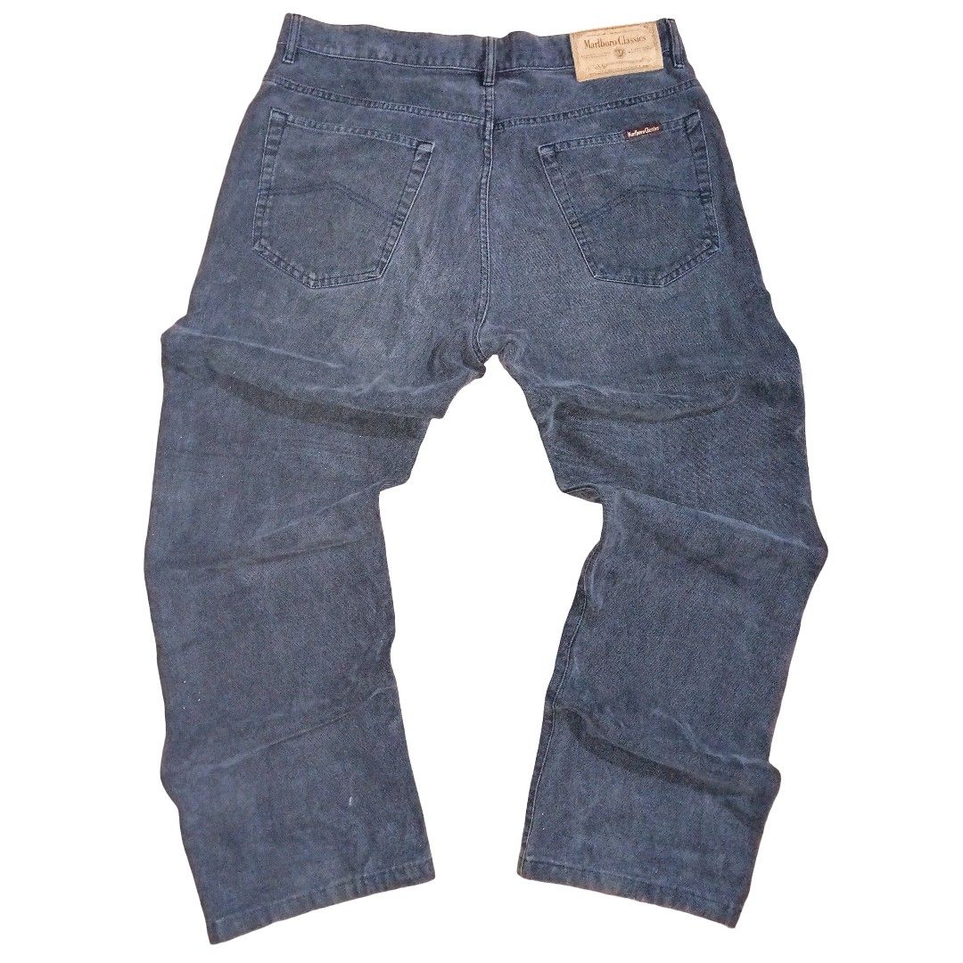 Marlboro Classics Jeans (Category: Jeans) located in Manila. Submitted by c4pybr (Listing ID 1418950647, Image 2). Description: SIZE 36 - Stylish corduroy jeans - Unique textured design - Front and back pockets - Button closure - Classic fit - Brand label included - Perfect for casual wear.