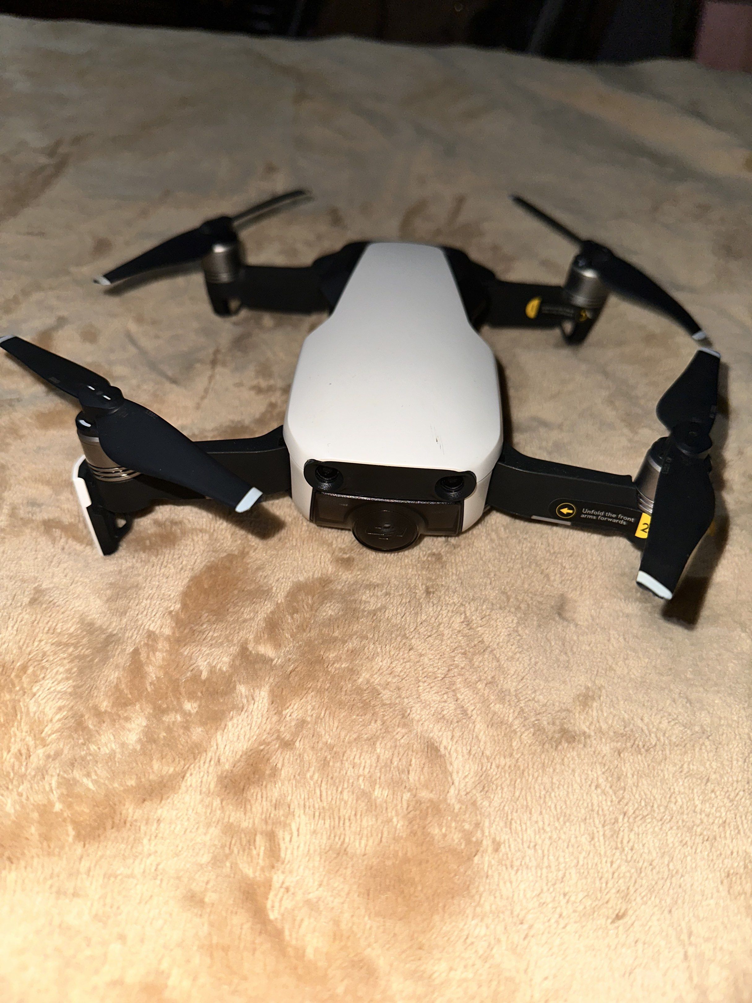 DJI Mavic Air Drone (Category: Drones) located in Makati City. Submitted by sansan.22 (Listing ID 1418832478, Image 3). Description: - DJI Mavic Air drone - Includes remote controller - Comes with charger - Features a carrying case - Includes extra propellers and charging cables - Color: White and Black No battery included.