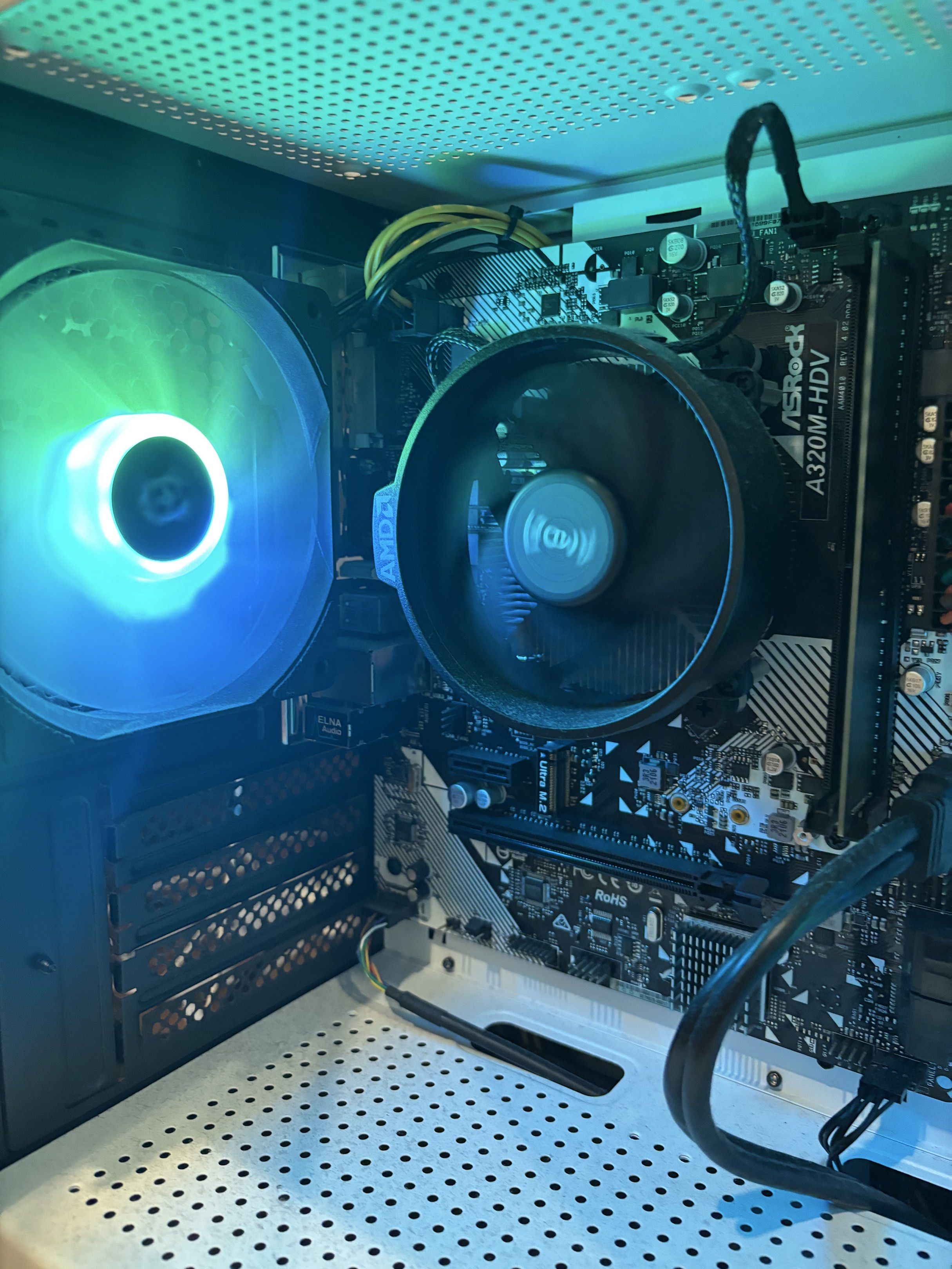 Gaming PC with RGB Fans65561095885315113