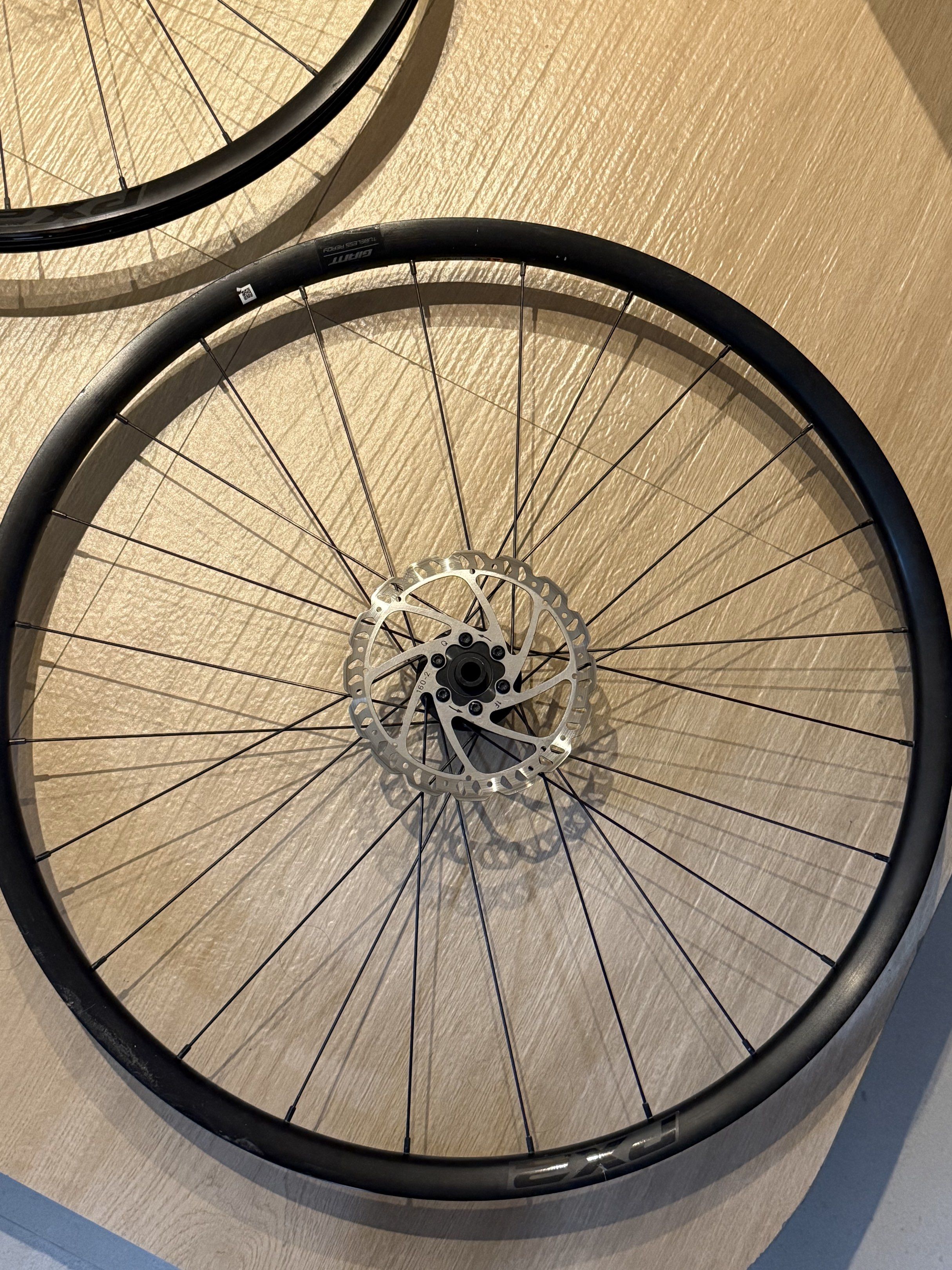 Giant PX2 Gravel Wheelset (Category: Bicycles) located in Subic. Submitted by jaicor21 (Listing ID 1418842780, Image 2). Description: Giant PX2 Gravel Wheelset with 160 bolt type rotors. Tubeless ready. .