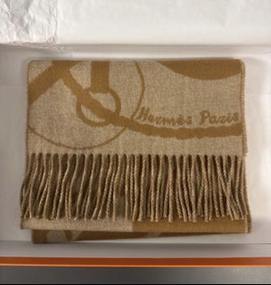 （分類：）位於 。 由 eitheror 提交（商品編號 1418958707，圖片 1）。簡介： 。