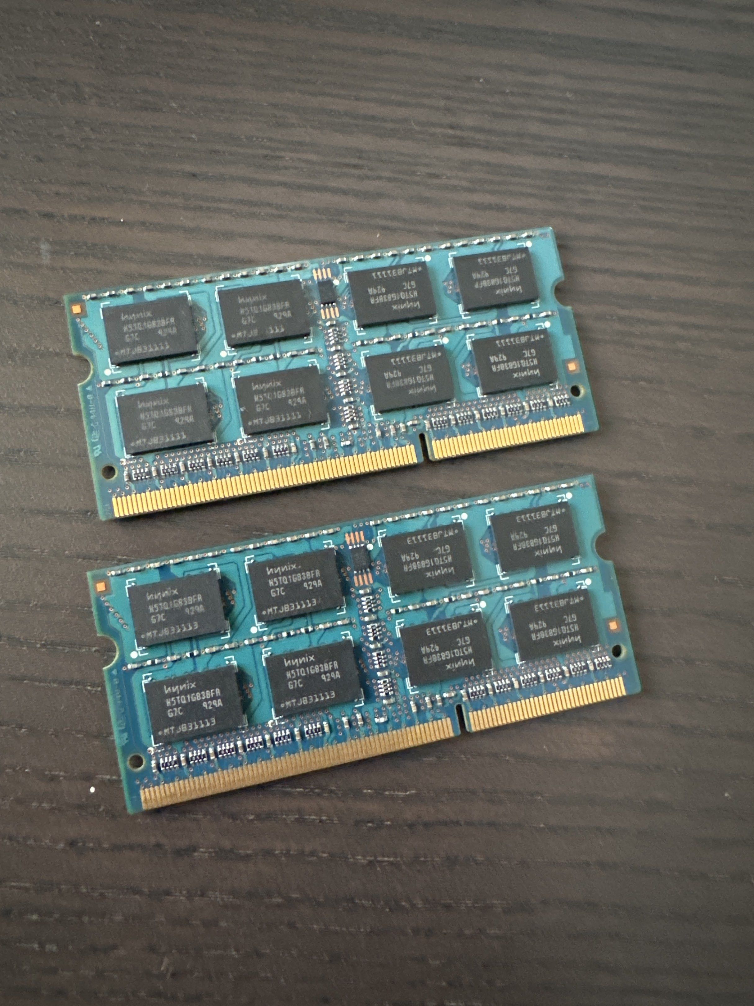 Hynix 2GBx 2  RAM PC3453756852362301440
