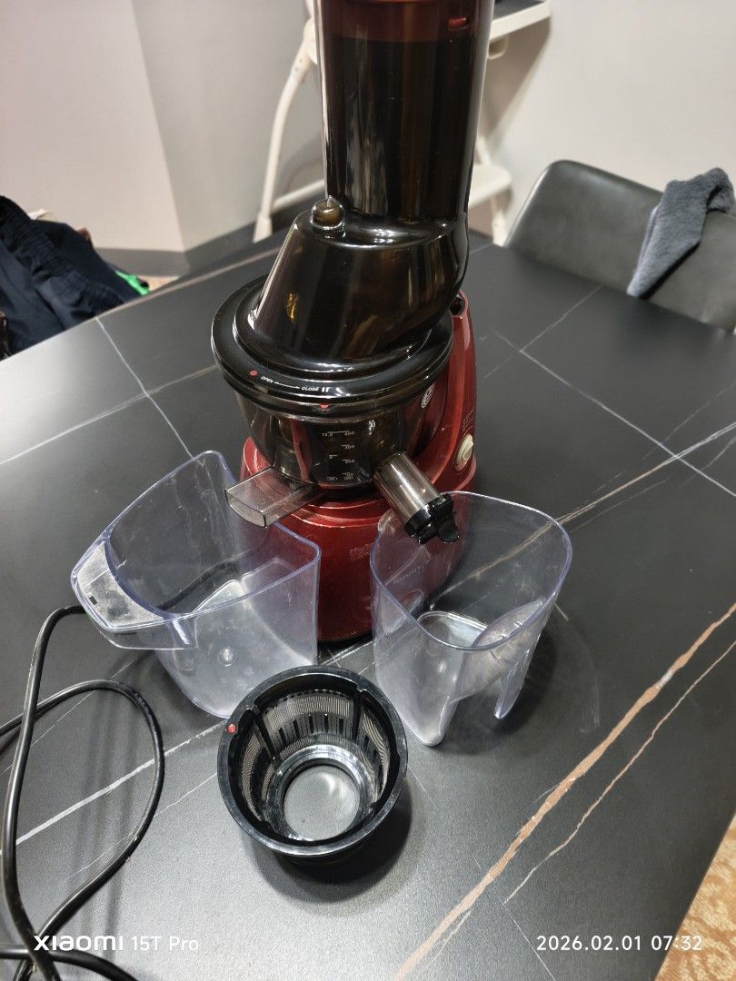 Kuvings NS-621ICE5 Juicer (Category: Juicers, Blenders & Grinders) located in Mapandan. Submitted by marc.bno (Listing ID 1418976067, Image 3). Description: - Kuvings slow juicer (Model: NS-621ICE5) - Stylish red color - Includes multiple attachments - In excellent working condition - Ideal for making fresh and healthy juices at home.