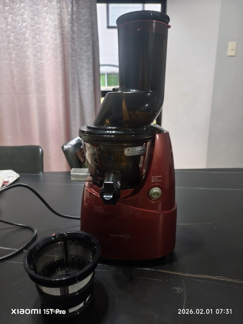 Kuvings NS-621ICE5 Juicer (Category: Juicers, Blenders & Grinders) located in Mapandan. Submitted by marc.bno (Listing ID 1418976067, Image 2). Description: - Kuvings slow juicer (Model: NS-621ICE5) - Stylish red color - Includes multiple attachments - In excellent working condition - Ideal for making fresh and healthy juices at home.
