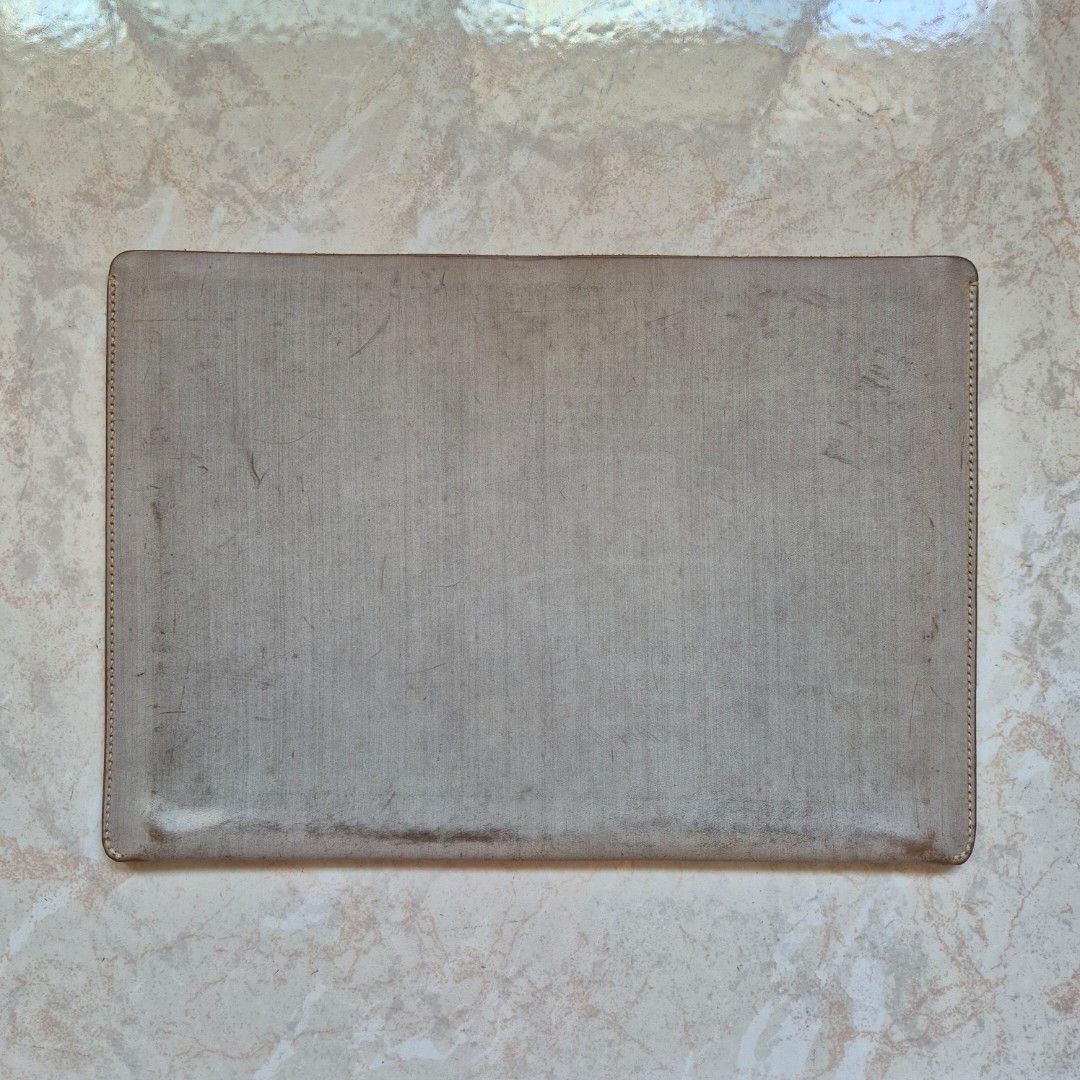 Leather laptop sleeve