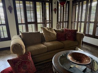 (Category: ) located in . Submitted by submarinenia (Listing ID 1418825490, Image 1). Description: .