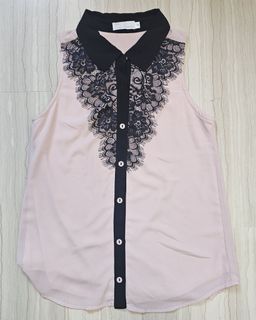 (Category: ) located in . Submitted by happiercloset (Listing ID 1418890923, Image 1). Description: .