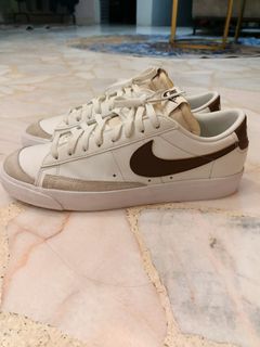 (Category: ) located in . Submitted by thrifty_vault (Listing ID 1418787994, Image 1). Description: .