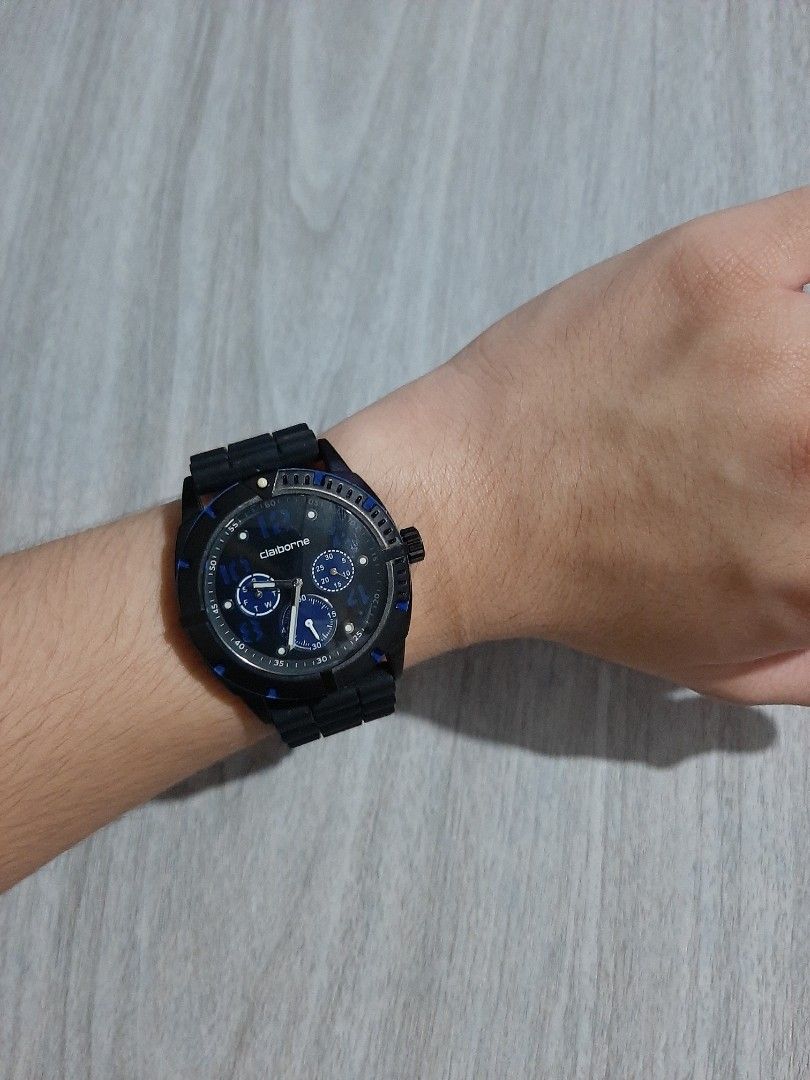 Original Claiborne Classic Men's Watch (Category: Men's Watches) located in Mandaluyong City. Submitted by time_machine28 (Listing ID 1418859050, Image 3). Description: SALE... SALE... SALE SALE... SALE... SALE 1,860 pesos only Claiborne Classic Men's Watch original / legit brand new condition 9.5/10 ratings black tone black silicone watch watch only no box bought in US fits up to 7.5 inches wrist size 43mm mandaluyong location mop: bdo or gcash 