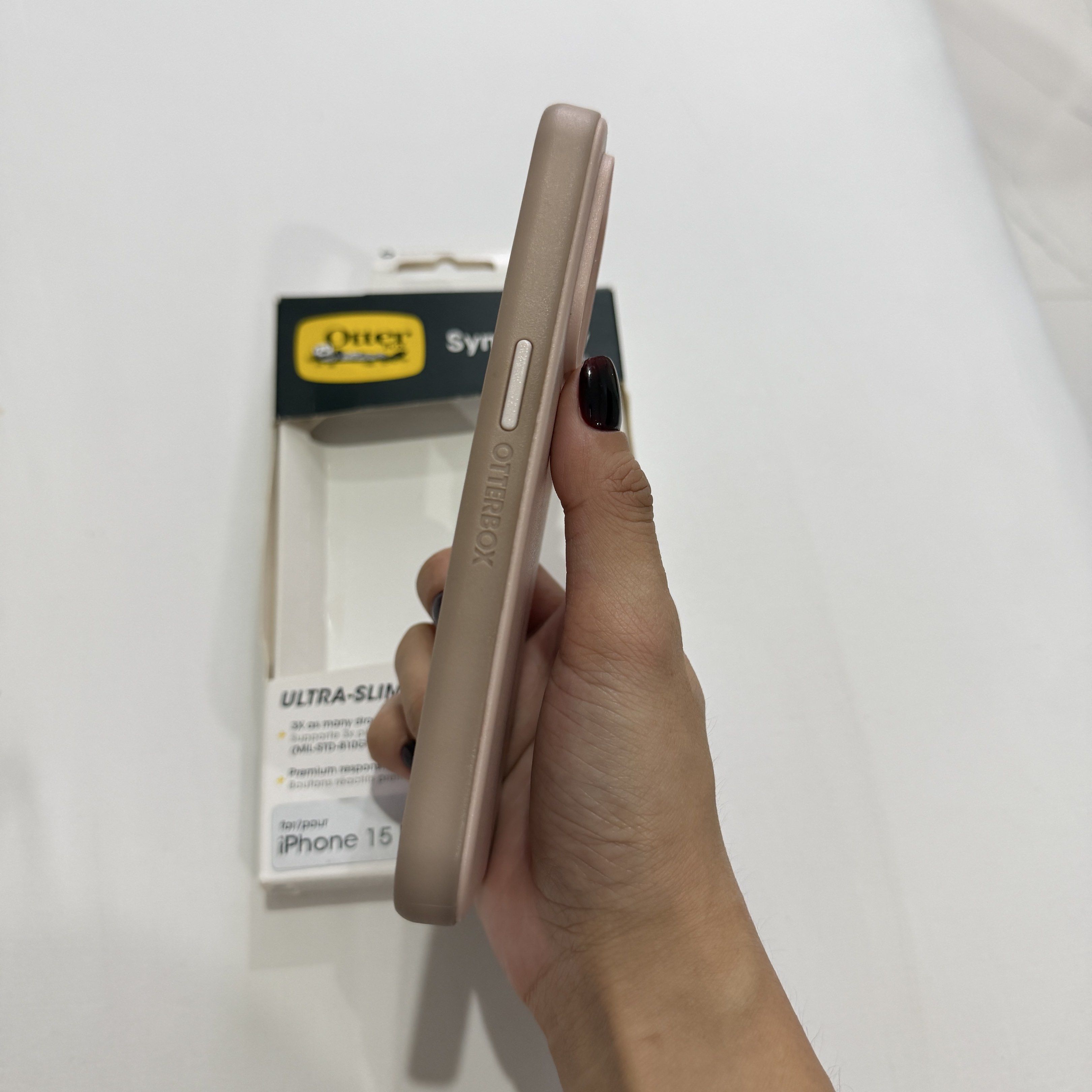 Otterbox Symmetry Magsafe Case (Category: Cases & Sleeves) located in Rizal. Submitted by milktoasttt (Listing ID 1418791074, Image 3). Description: -Original - Otterbox Symmetry Magsafe Case - iPhone 15 Pro - Magsafe - Issue on the pics.