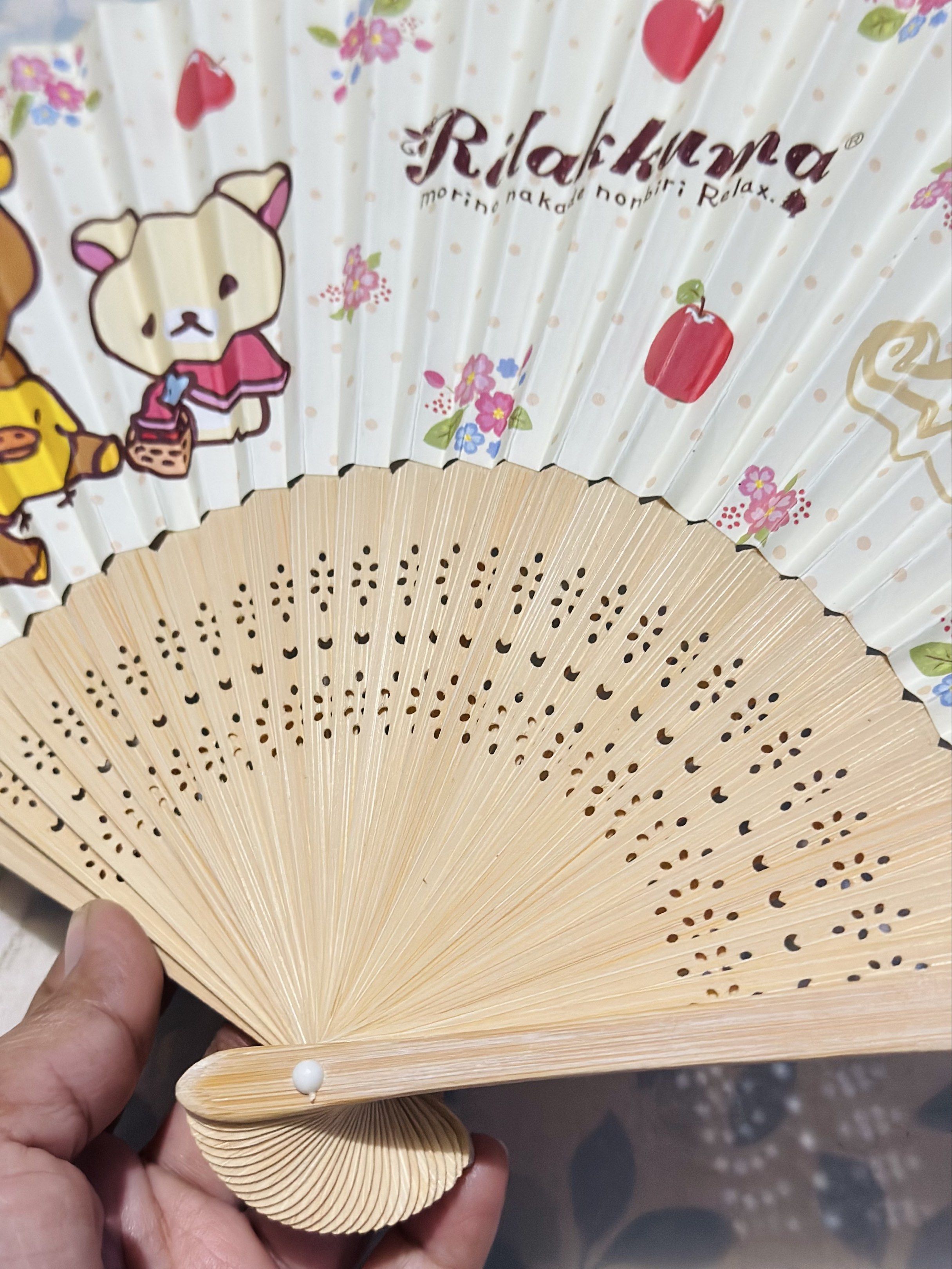 Pamaypay Orig Rilakkuma Wood (Category: Fans) located in General Santos City (Dadiangas). Submitted by toysville888 (Listing ID 1418893452, Image 1). Description: like new pamaypay Original rilakkuma no flaws. addl 89pesos sf via jnt location: gensan Mindanao.