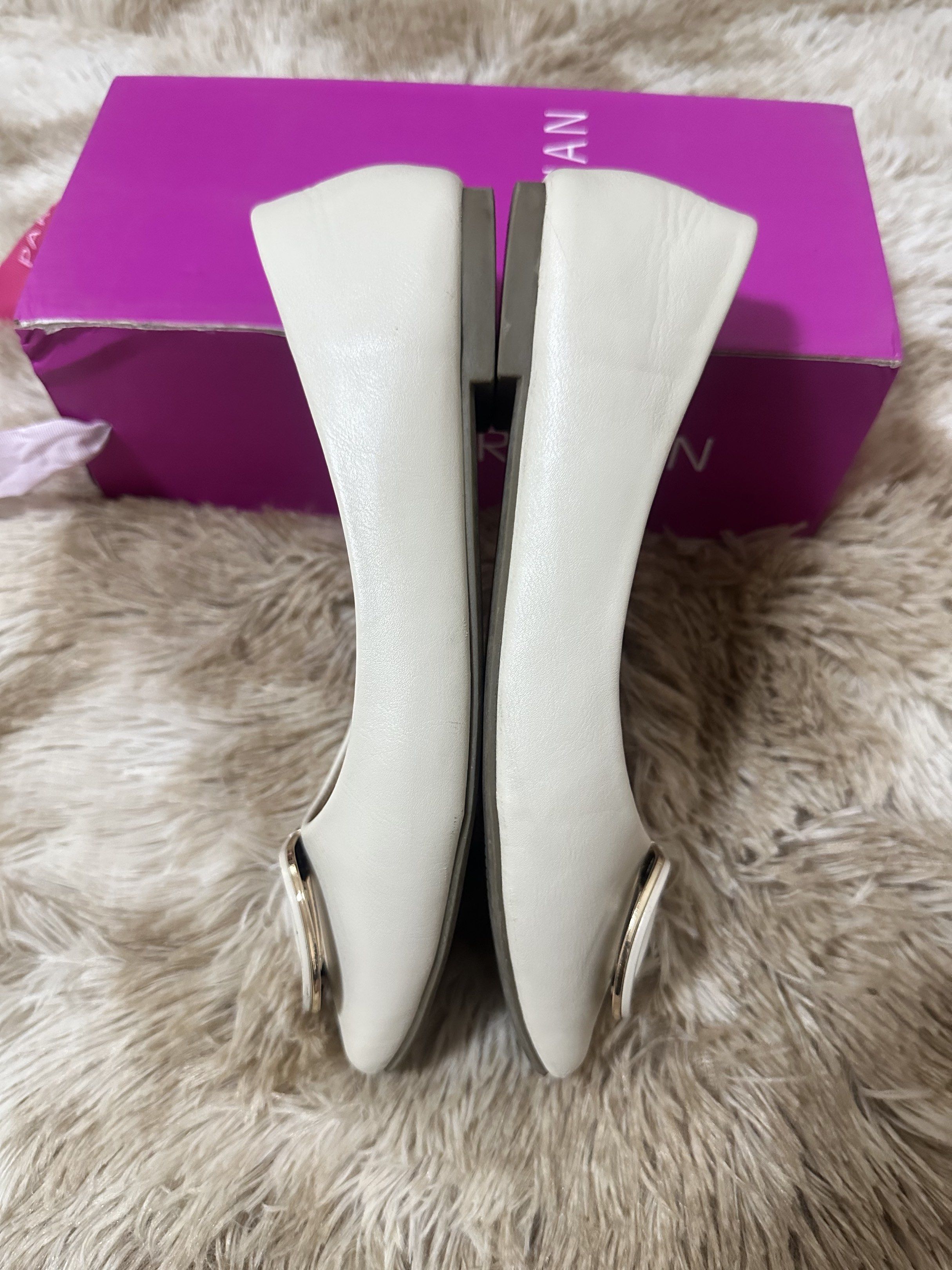 Parisian Cream Flats Size 7 (Category: Flats & Sandals) located in Cainta. Submitted by kath_pl (Listing ID 1418828707, Image 3). Description: - Cream-colored Parisian flats - Size 7 - Features a decorative buckle - Comes with the original box - Soles show some wear - Original price: 899 PHP - has flaw in the front lower part please see photos for the details.
