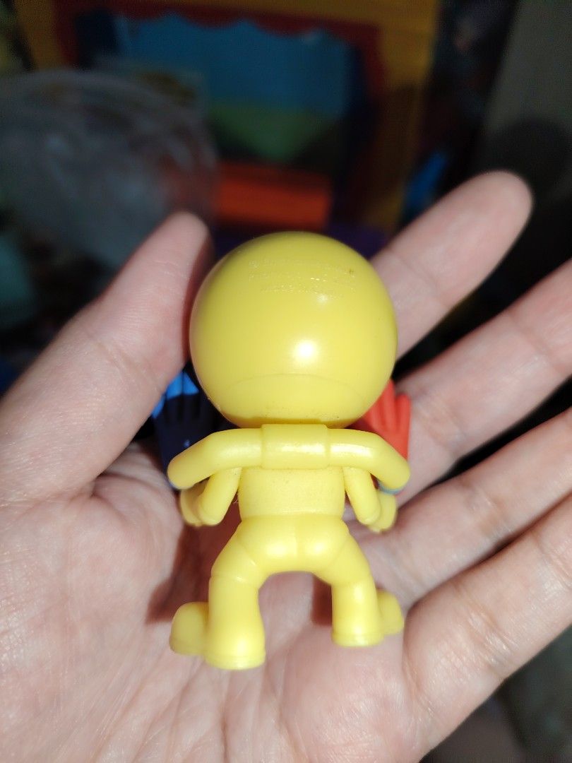 Poppy playtime (Category: Kids Toys) located in Iligan City. Submitted by shehabdor98515 (Listing ID 1418935229, Image 2). Description: - Adorable yellow toy figure. - Features red and blue hands. - Compact size, fits in your palm. - Made of durable plastic. - Great for kids!.