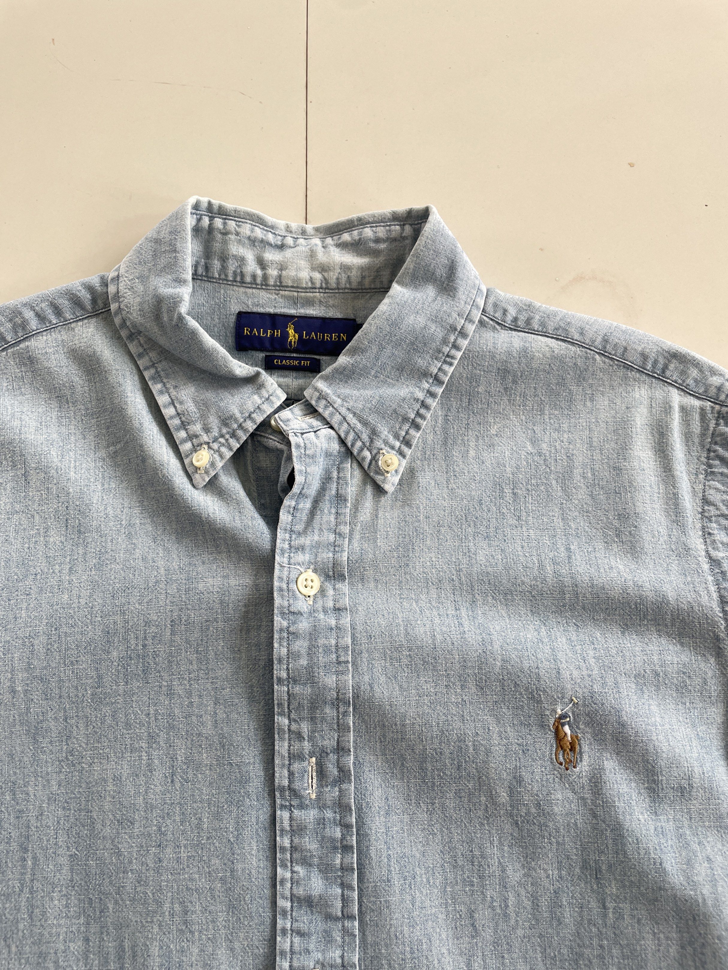 Ralph Lauren button down shortsleeved (Category: Tshirts & Polo Shirts ) located in Binan City. Submitted by vintagedrops (Listing ID 1418872466, Image 2). Description: 31x29x22 dimes Flawless 1,500 plus sf only.