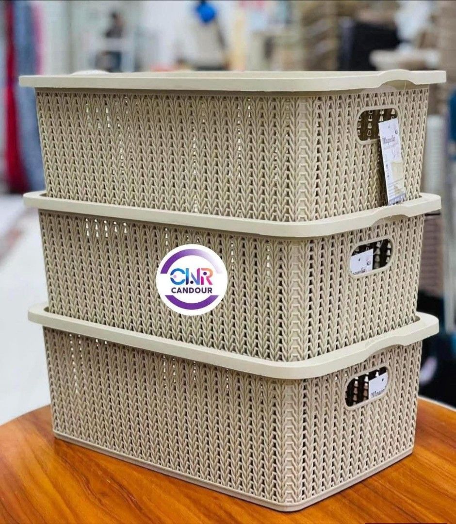 Rattan Storage Basket with Cover (Category: Everything Else Others) located in Manila. Submitted by merryjanesy (Listing ID 1418815484, Image 3). Description: panindigan ang paka aesthetic mo 🤣 ‼️ Rattan Basket with Cover ESTETIK yarn 😍 Super ganda nito actual, Mapapa order ka ulit🥰🥰 ✅HIGH QUALITY XL RATTAN STORAGE BOX ✔️Malaki at Makapal ✔️Madaming Malalagay ✔️Color- Light brown 📍 Plastic rattan basket with cover, super mura na po nyan. 📍 